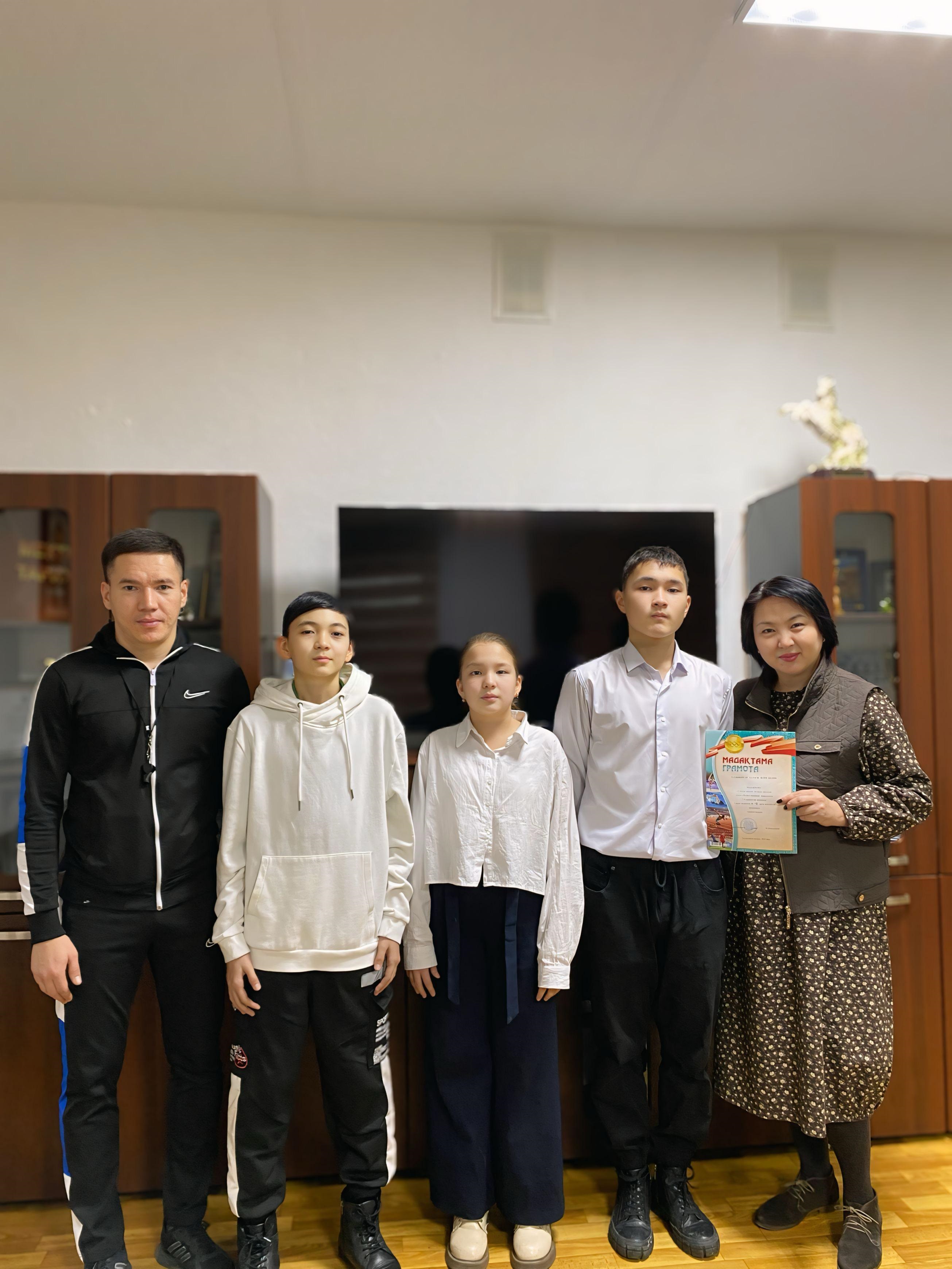 Үстел теннисі жарысында І орын!