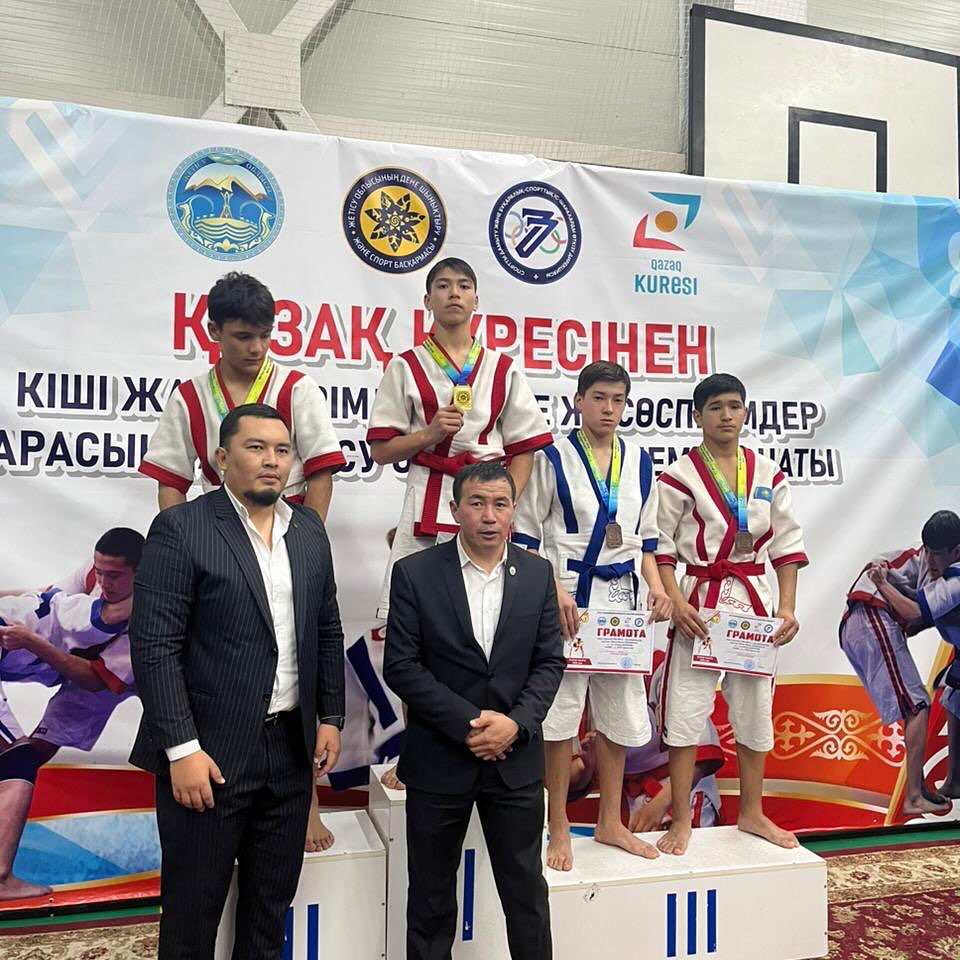 Қазақ күресі батыры