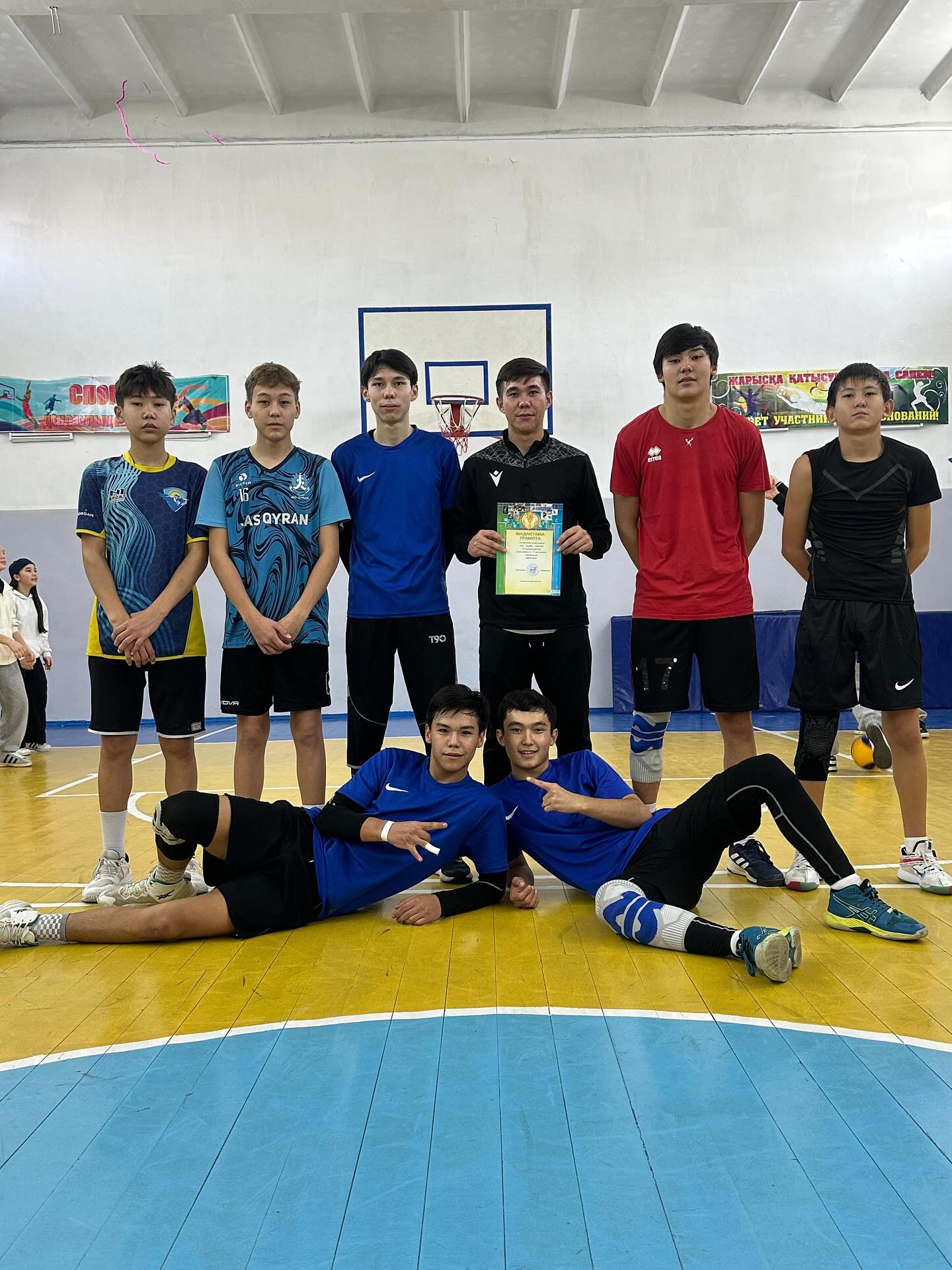 ВОЛЕЙБОЛДАН өткен аймақтық жарыста І орын!